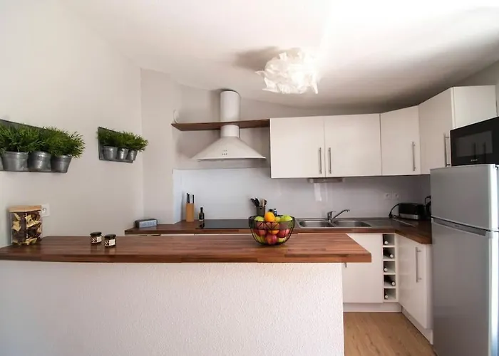 Le Saint Gimer - Vue Sur La Cite Medievale - Climatisation Apartment *